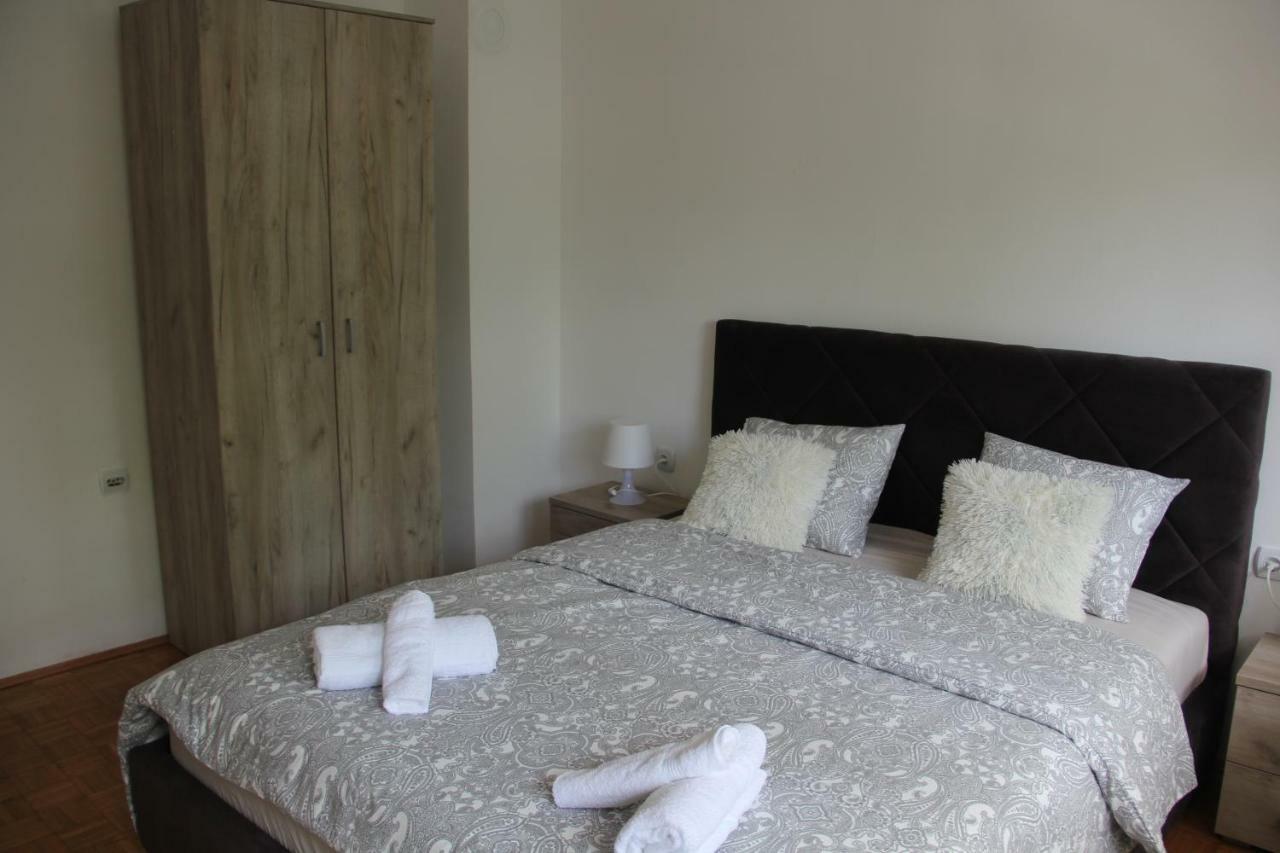 Apartman Kej Pirot Dış mekan fotoğraf